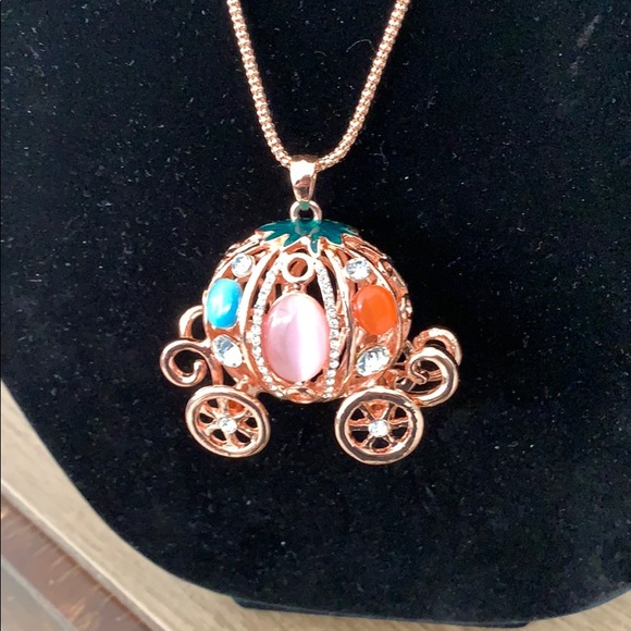 Jewelry - Cinderella’s coach necklace